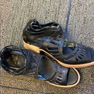 Freebird by Steven Black Leather Sandals size 11